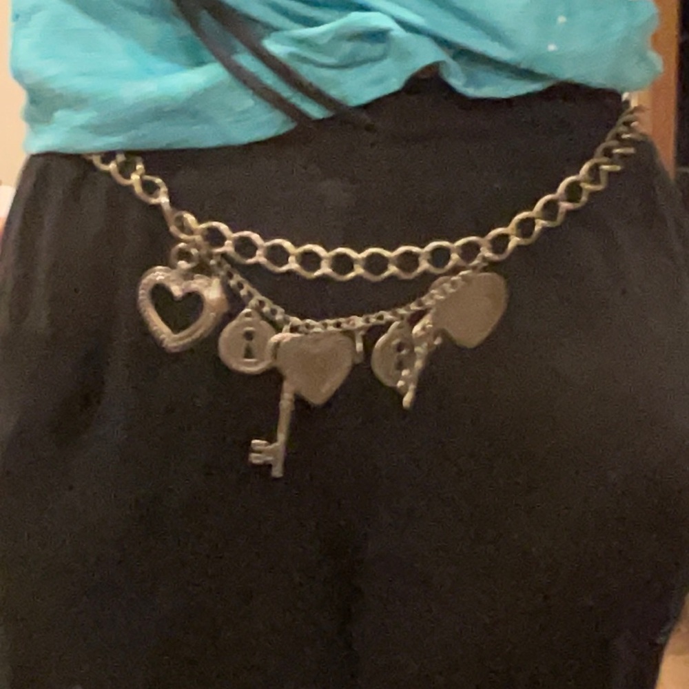 Betsy johnson chain belt